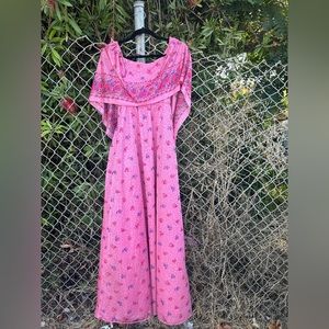 Vintage pink floral dress 70s size small